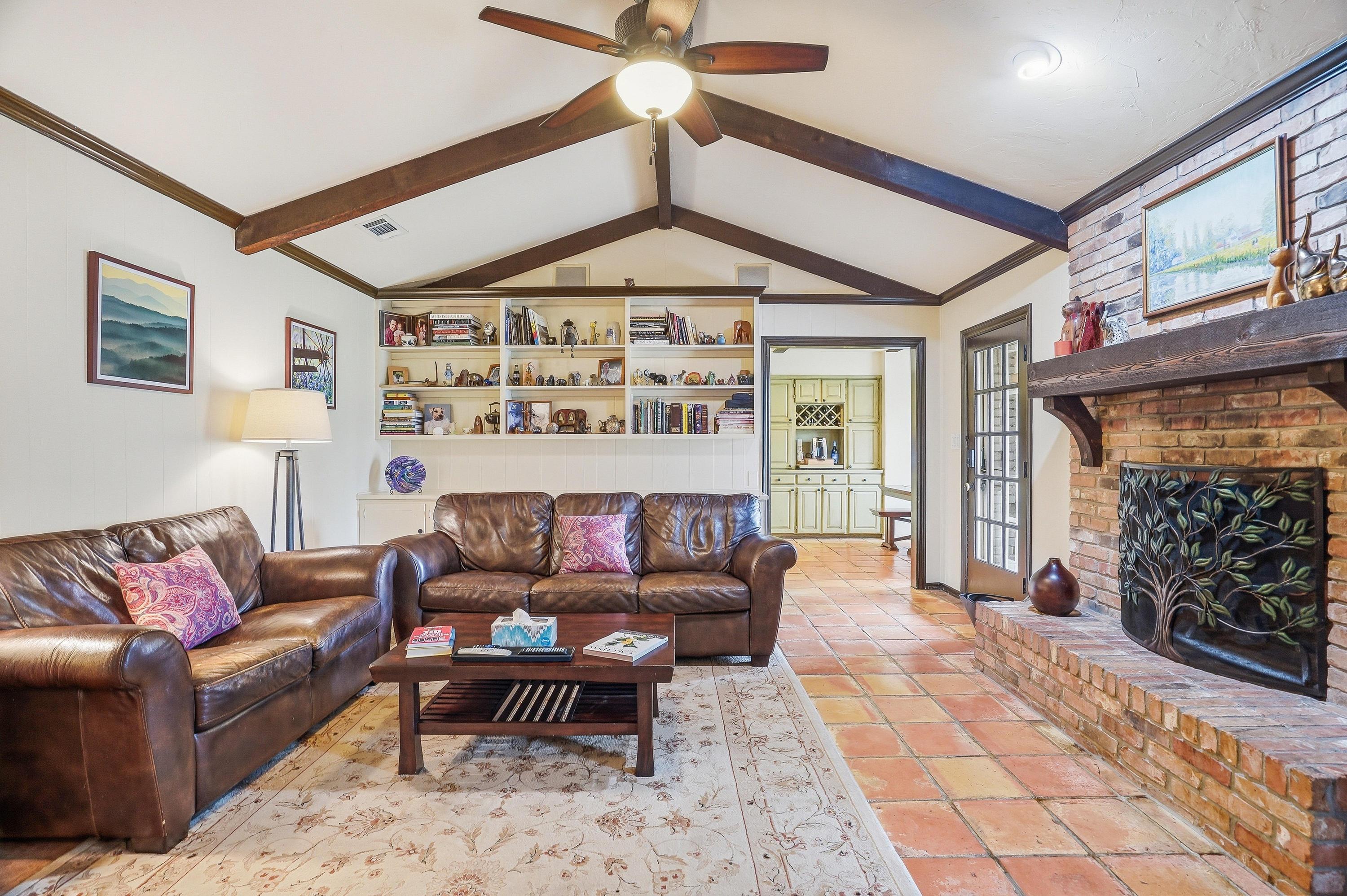 7208 Tamarack Road Fort Worth, TX 76116 - Photo 6 of 54