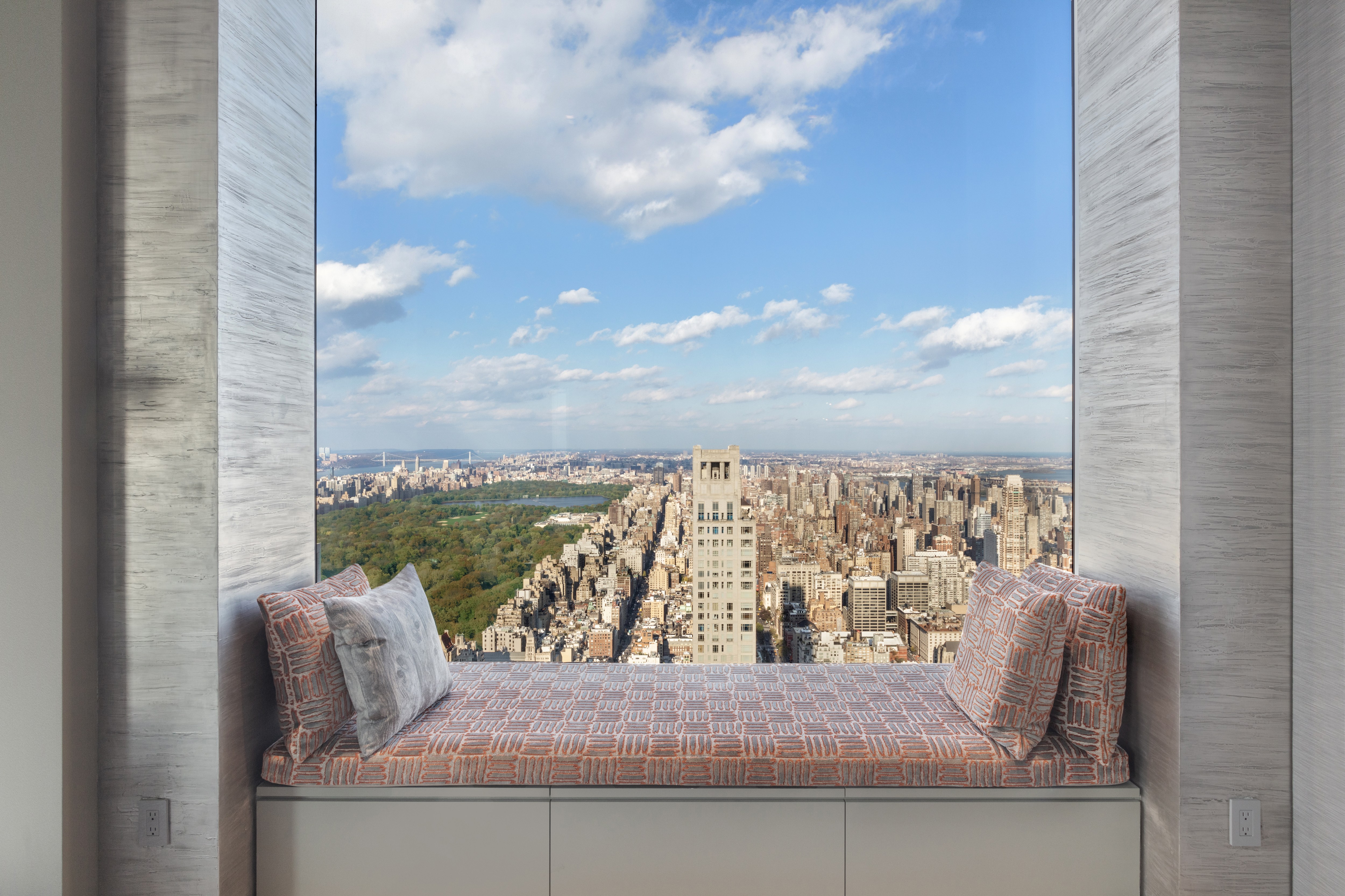 432 Park Avenue, Unit 62B Manhattan, NY 10022 - Photo 5 of 17