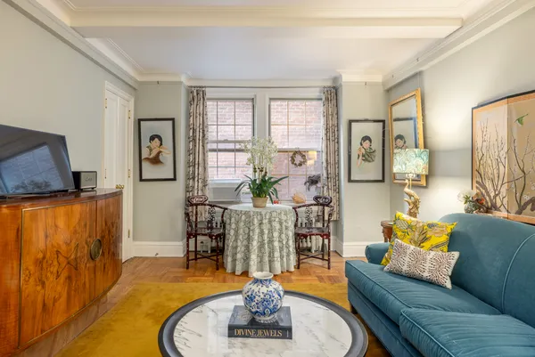 $500,000 | 333 East 53rd Street, Unit 5M | Sutton Place