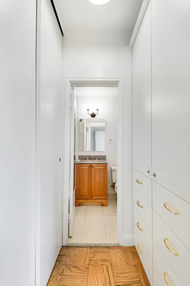 $3,500 | 305 East 40th Street, Unit 14V | Murray Hill