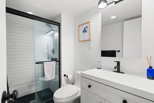 Contact Agent | 5101 River Road, Unit 901, Bethesda, MD 20816