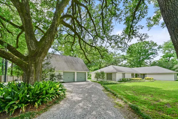 $1,150,000 | 16366 South Fulwar Skipwith Road, Baton Rouge, LA 70810