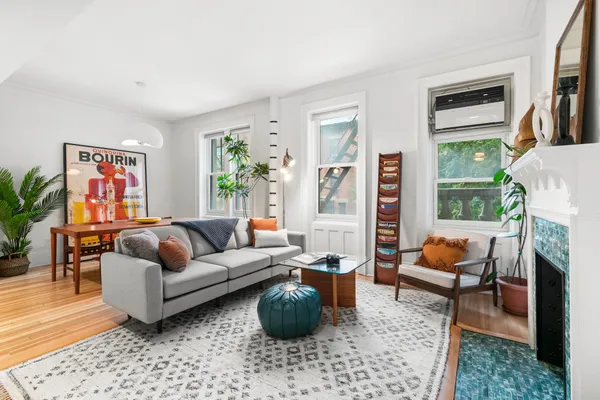 $1,250,000 | 210 West 21st Street, Unit 2FW | Chelsea