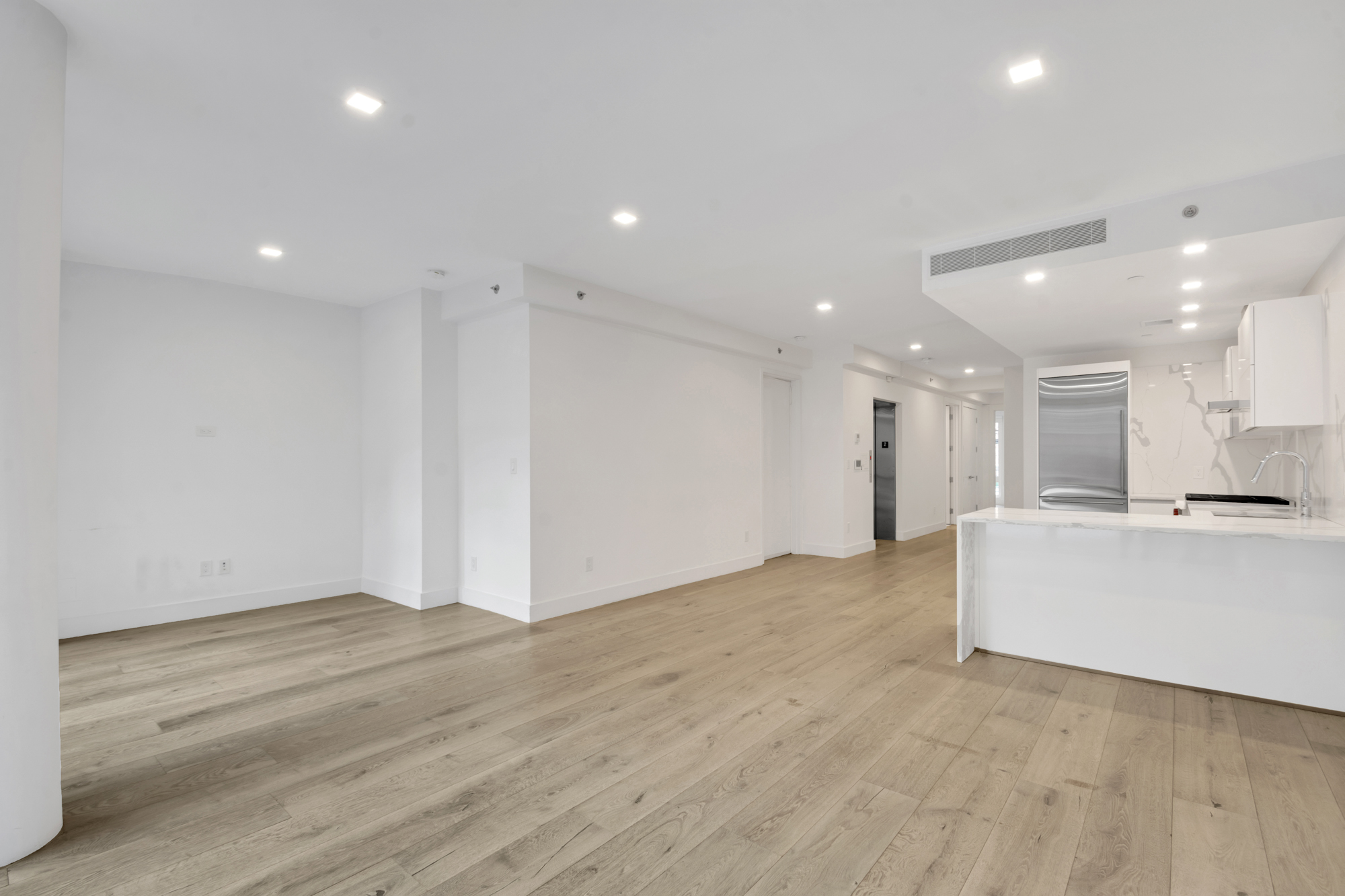 245 East 53rd Street, Unit 2 Manhattan, NY 10022 - Photo 3 of 19