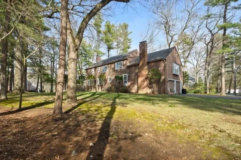 $1,499,999 | 10 Durham Drive, Lynnfield, MA 01940