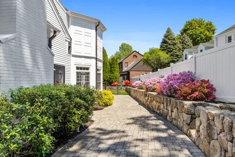 Contact Agent | 20 Risley Road, Newton, MA 02465