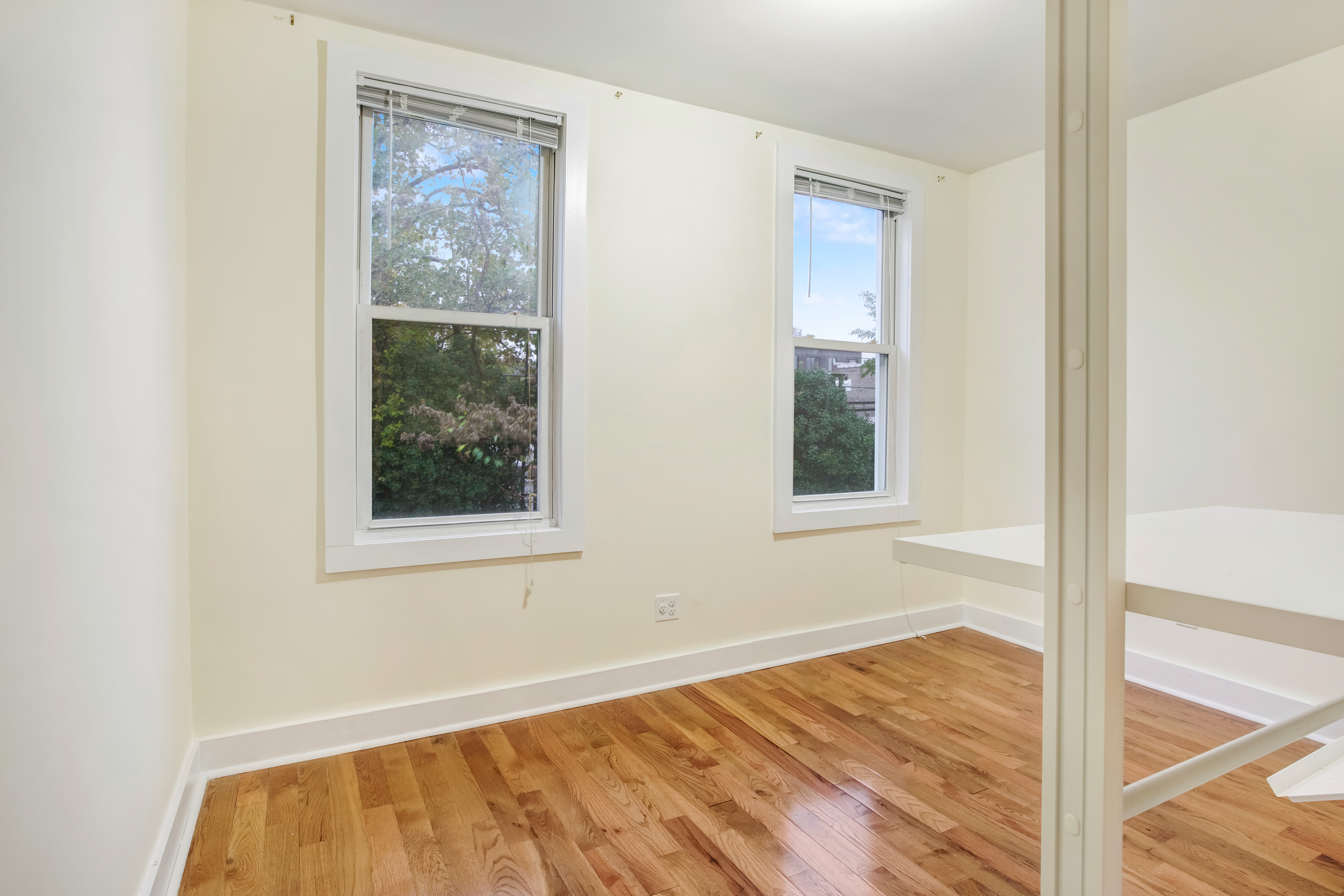 22-42 41st Street, Unit 2L Queens, NY 11105 - Photo 5 of 8