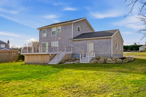 $1,295,000 | 30 Indian Road, Little Compton, RI 02837