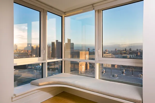 $1,499,000 | 440 Kent Avenue, Unit 18E | Williamsburg