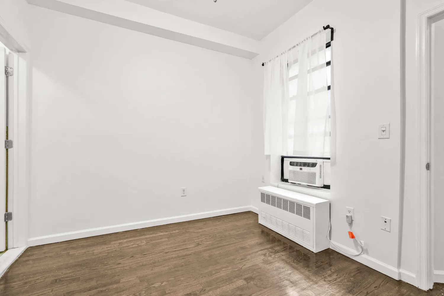 $3,200 | 273 Albany Avenue, Unit 3B | Crown Heights