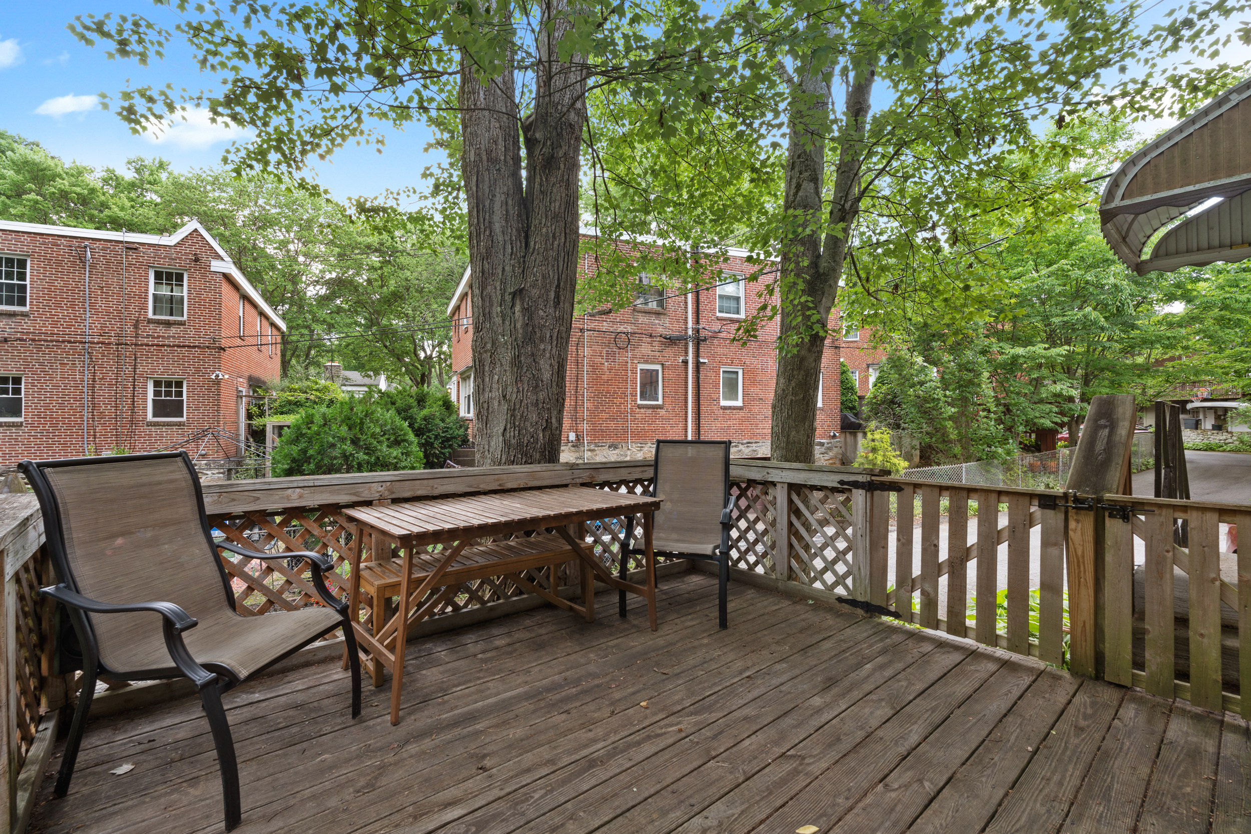 724 South Mt Pleasant Road Philadelphia, PA 19119 - Photo 15 of 18