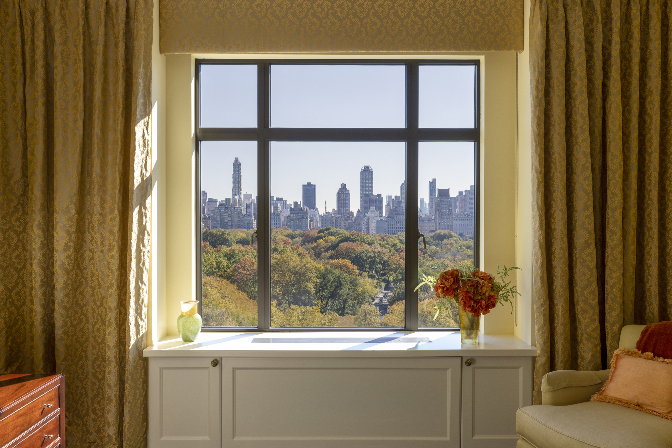 55 Central Park West, Unit 13E Manhattan, NY 10023 - Photo 9 of 26