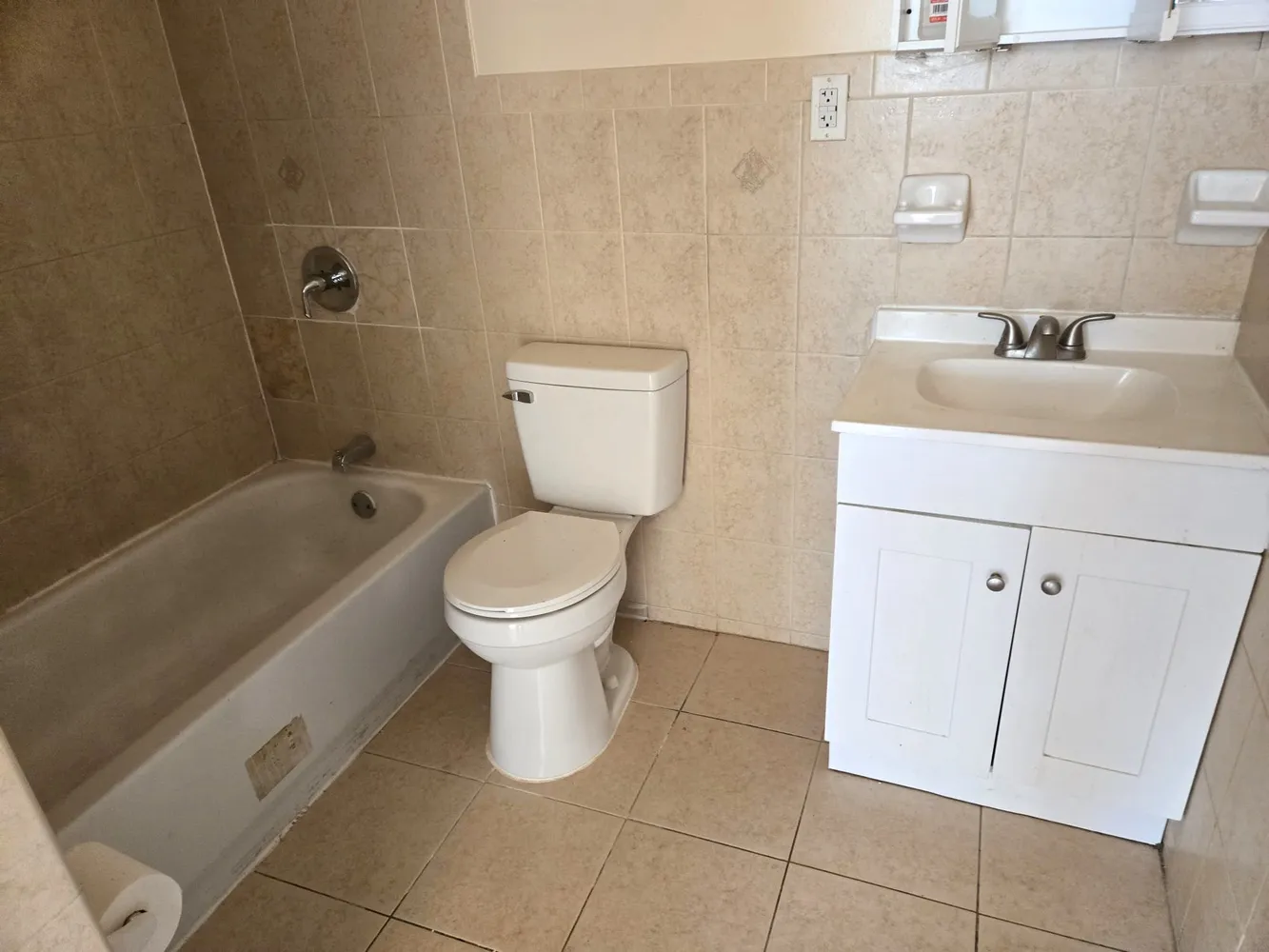 $3,000 | 332 Herzl Street, Unit 3 | Brownsville