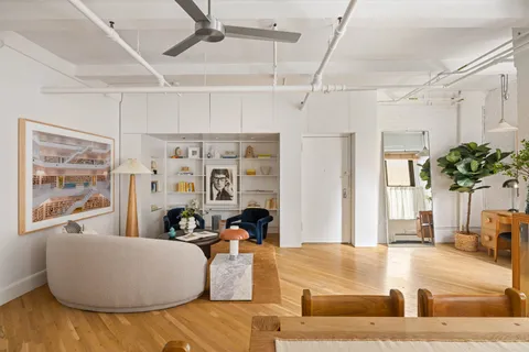 $1,975,000 | 130 West 17th Street, Unit 5S | Chelsea