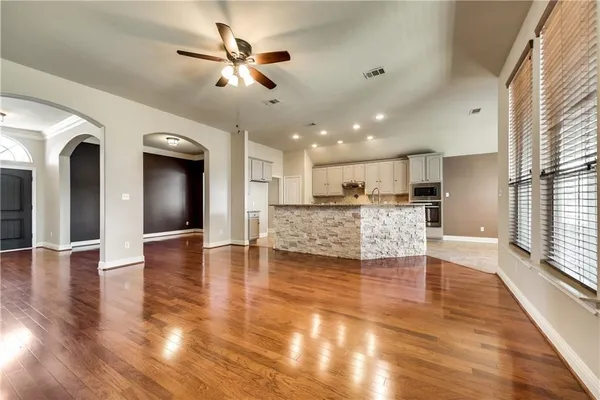 $525,000 | 14 Brook Hollow Lane, Trophy Club, TX 76262