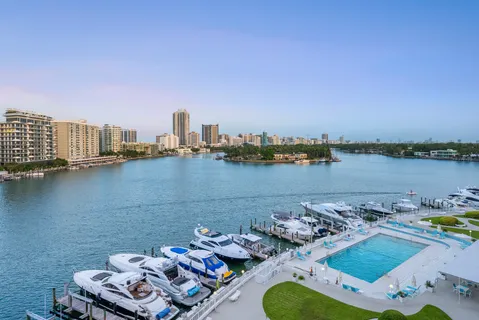 $2,500,000 | 900 Bay Drive, Unit 702/704, Miami Beach, FL 33141