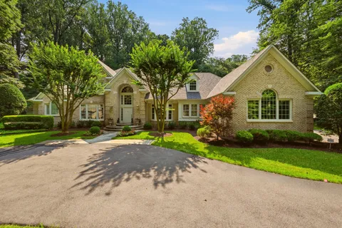 $2,850,000 | 11216 River View Drive, Potomac, MD 20854