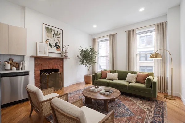 $3,900 | 36 West 35th Street, Unit 2A | Midtown South