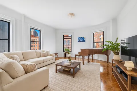 $1,690,000 | 418 Central Park West, Unit 54 | Upper West Side