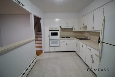 $6,200 | 121 4th Place, Unit 3 | Carroll Gardens