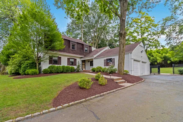 $1,200,000 | 34 Colonial Drive, Morristown, NJ 07960