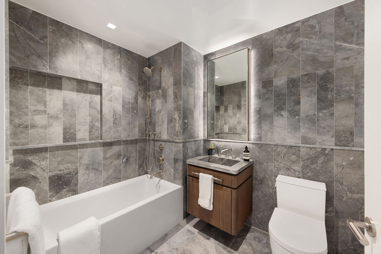 $1,850,000 | 208 Delancey Street, Unit 1B | Lower East Side