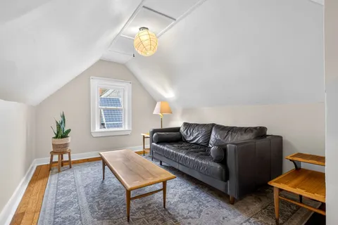 Contact Agent | 146 Poplar Street, Boston, MA 02131