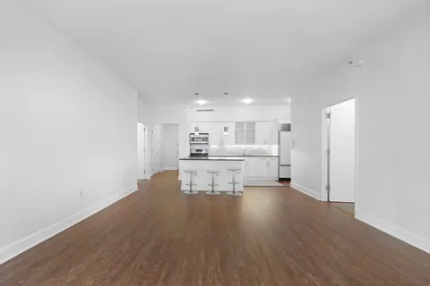 $9,000 | 212 East 57th | Midtown East