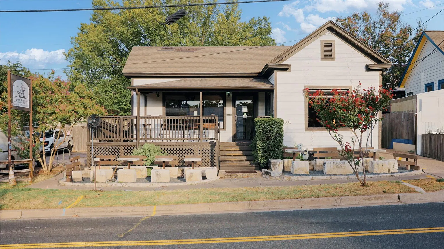 1711 Enfield Road, Unit 203 Austin, TX 78703 - Photo 23 of 26 Gallery Image 23
