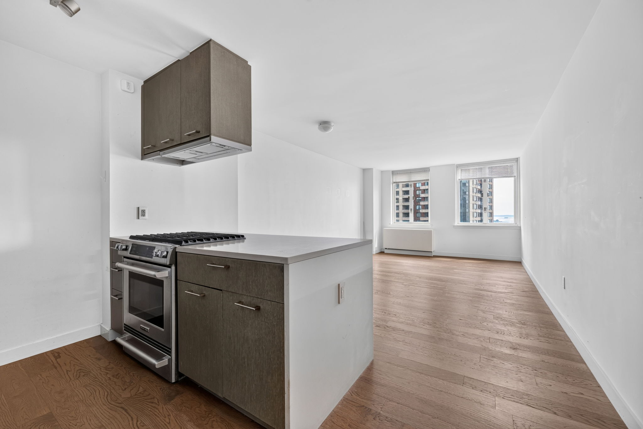 225 Rector Place, Unit 22F Manhattan, NY 10280 - Photo 1 of 14