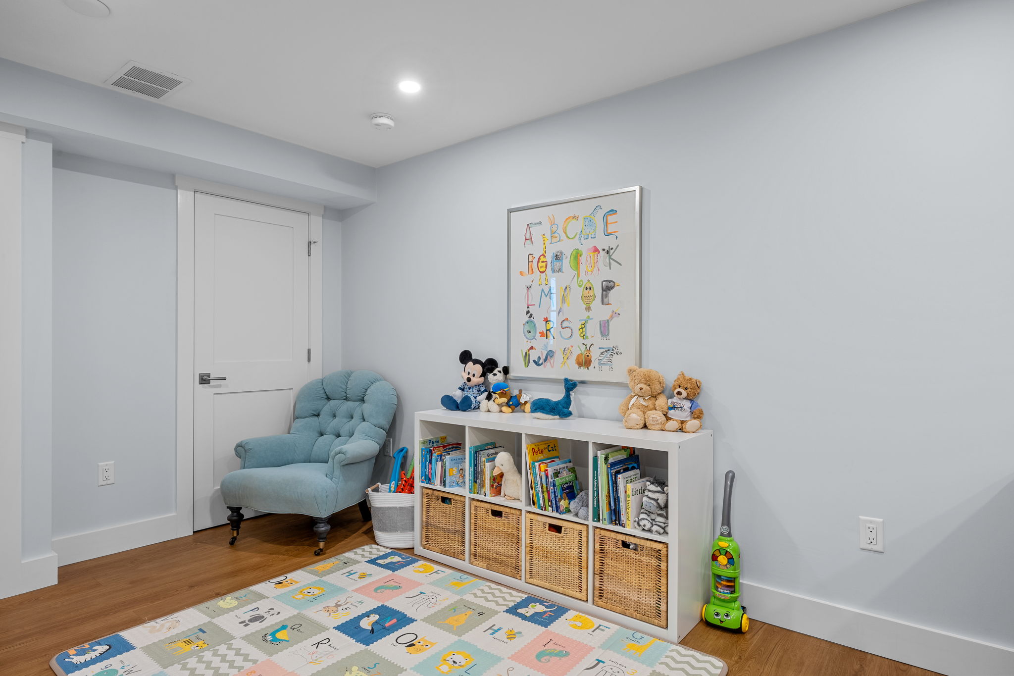 16 2nd Avenue, Unit 4 Osterville, MA 02655 - Photo 27 of 37