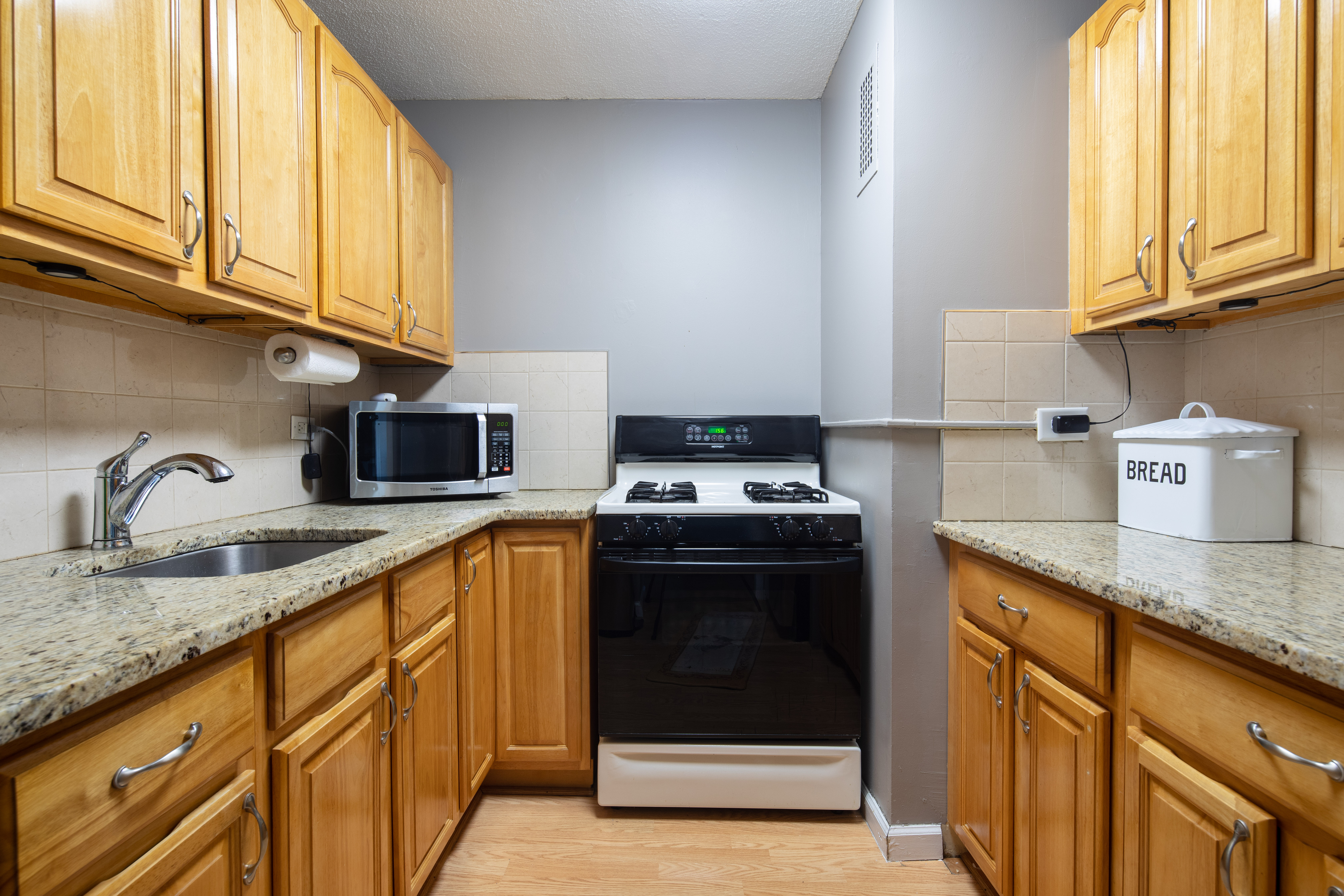 90 Gold Street, Unit 17F Manhattan, NY 10038 - Photo 4 of 11