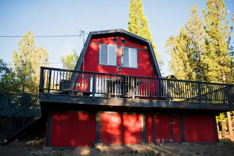 $735,000 | 40057 Highland Lane, Big Bear Lake, CA 92315