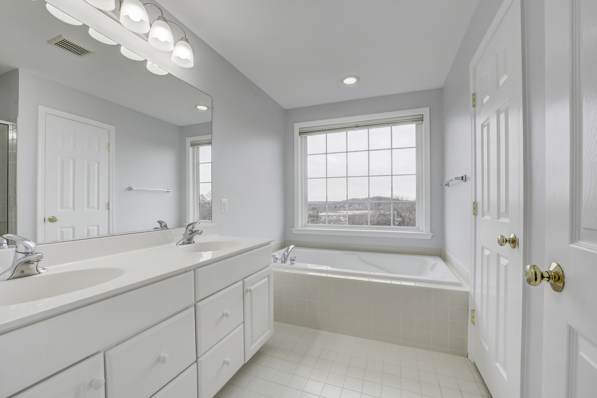 3222 Theodore R Hagans Drive Northeast Washington, DC 20018 - Photo 19 of 37