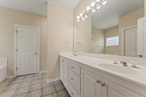 $244,900 | 5535 Ducros Drive, Baton Rouge, LA 70820
