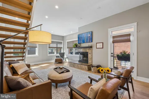 $999,000 | 801 South 8th Street, Philadelphia, PA 19147