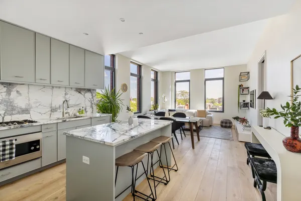 $12,500 | 347 Henry Street, Unit 5B | Cobble Hill