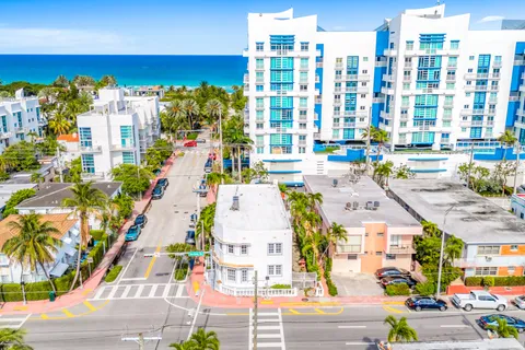 $4,250,000 | 7643 Harding Avenue, Miami Beach, FL 33141