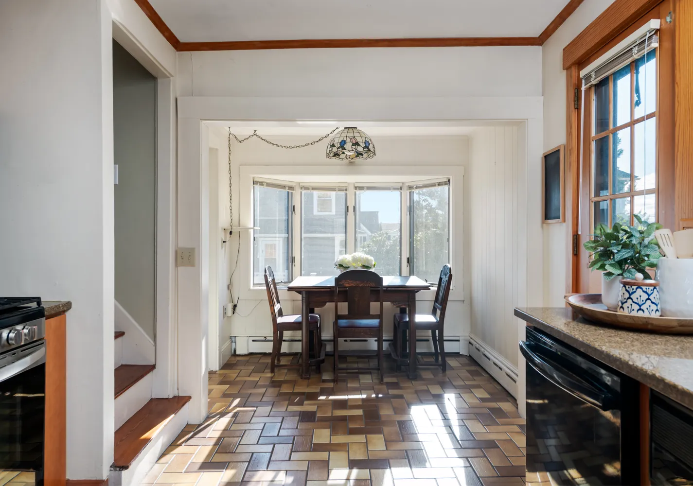 $888,000 | 3 3rd Street, Hull, MA 02045