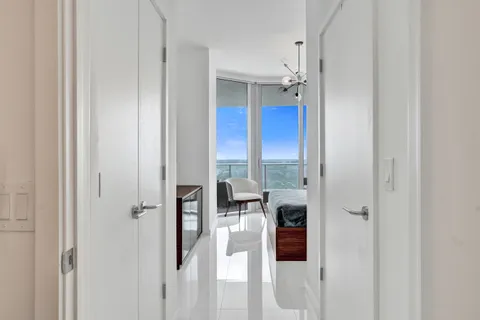 $725,000 | 851 Northeast 1st Avenue, Unit 3506, Miami, FL 33132