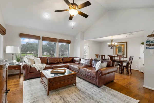 $449,000 | 3930 Knollcrest Drive, Montgomery, TX 77356