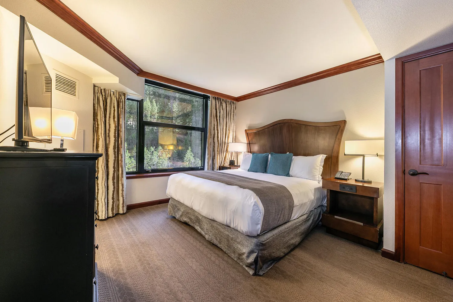 $775,000 | 400 Resort Road, Unit 445/447, Olympic Valley, CA 96146