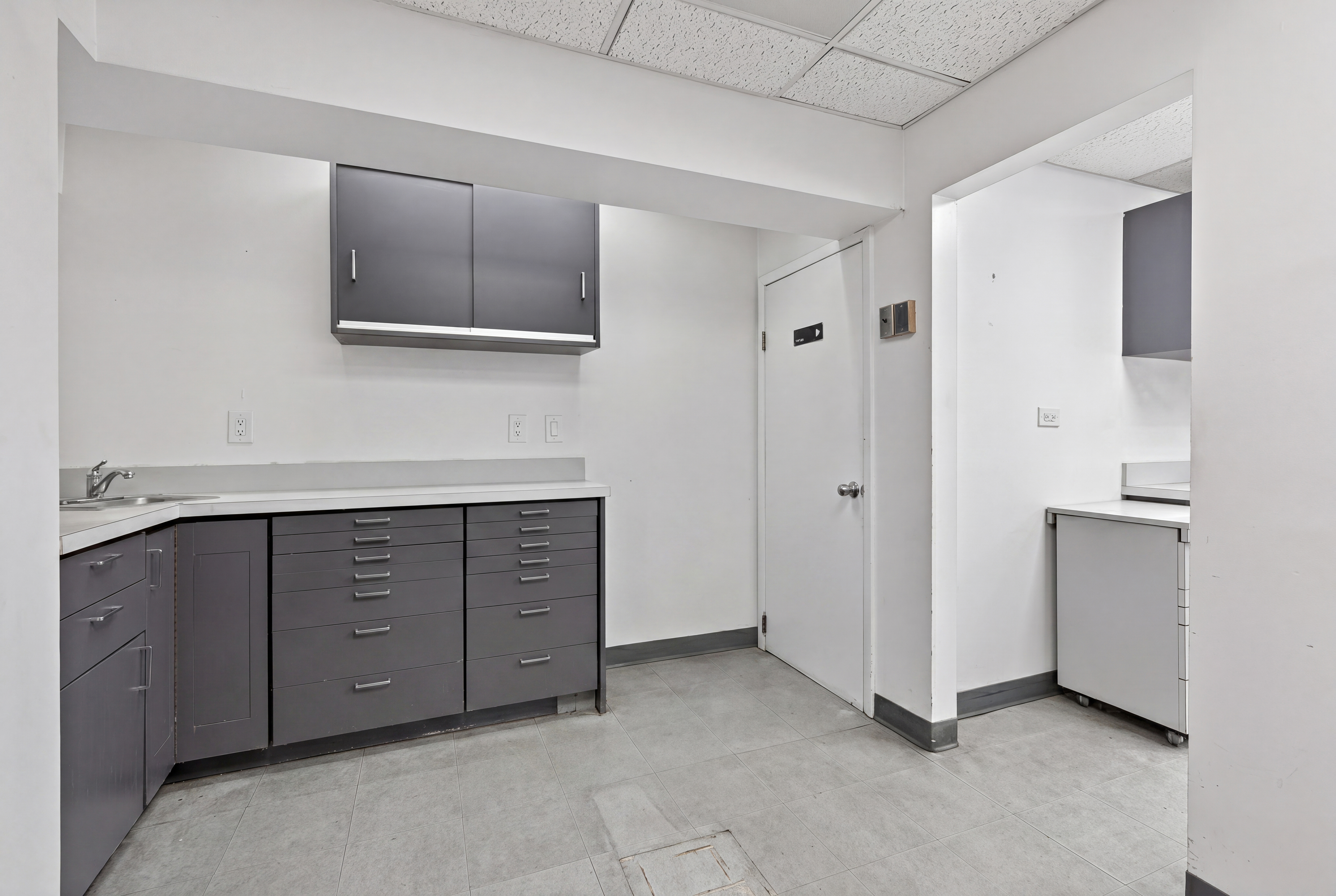 55 East 9th Street, Unit 1F Manhattan, NY 10003 - Photo 14 of 17