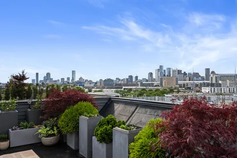 $1,262,500 | East 1st Street, Boston, MA 02127