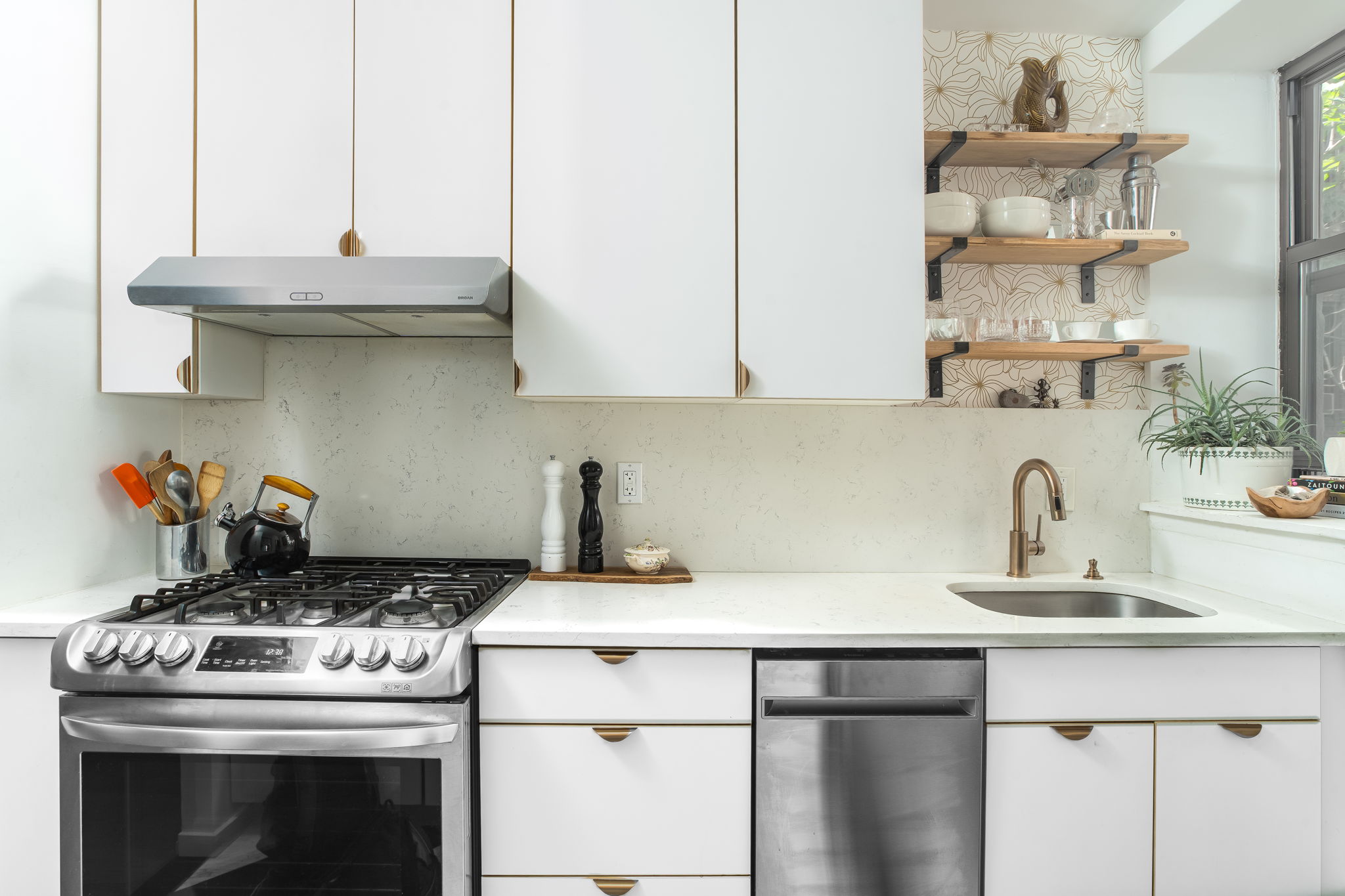 427 St Johns Place, Unit 2B Brooklyn, NY 11238 - Photo 2 of 11 a kitchen with a stove and cabinets