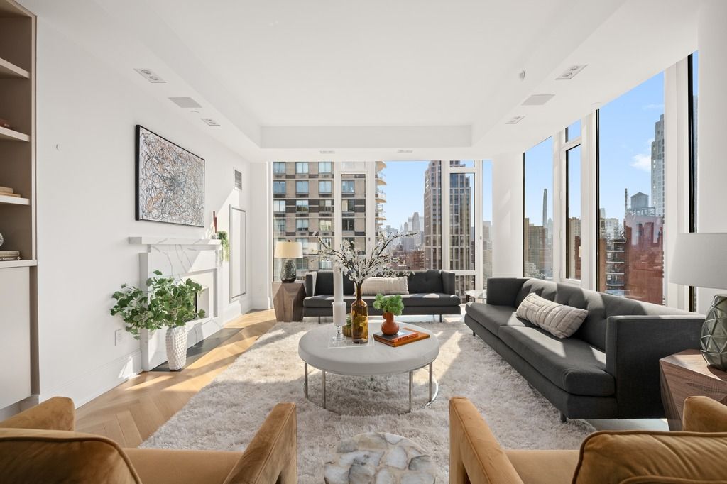$8,875,000 | 305 East 85th Street, Unit PHC | Upper East Side