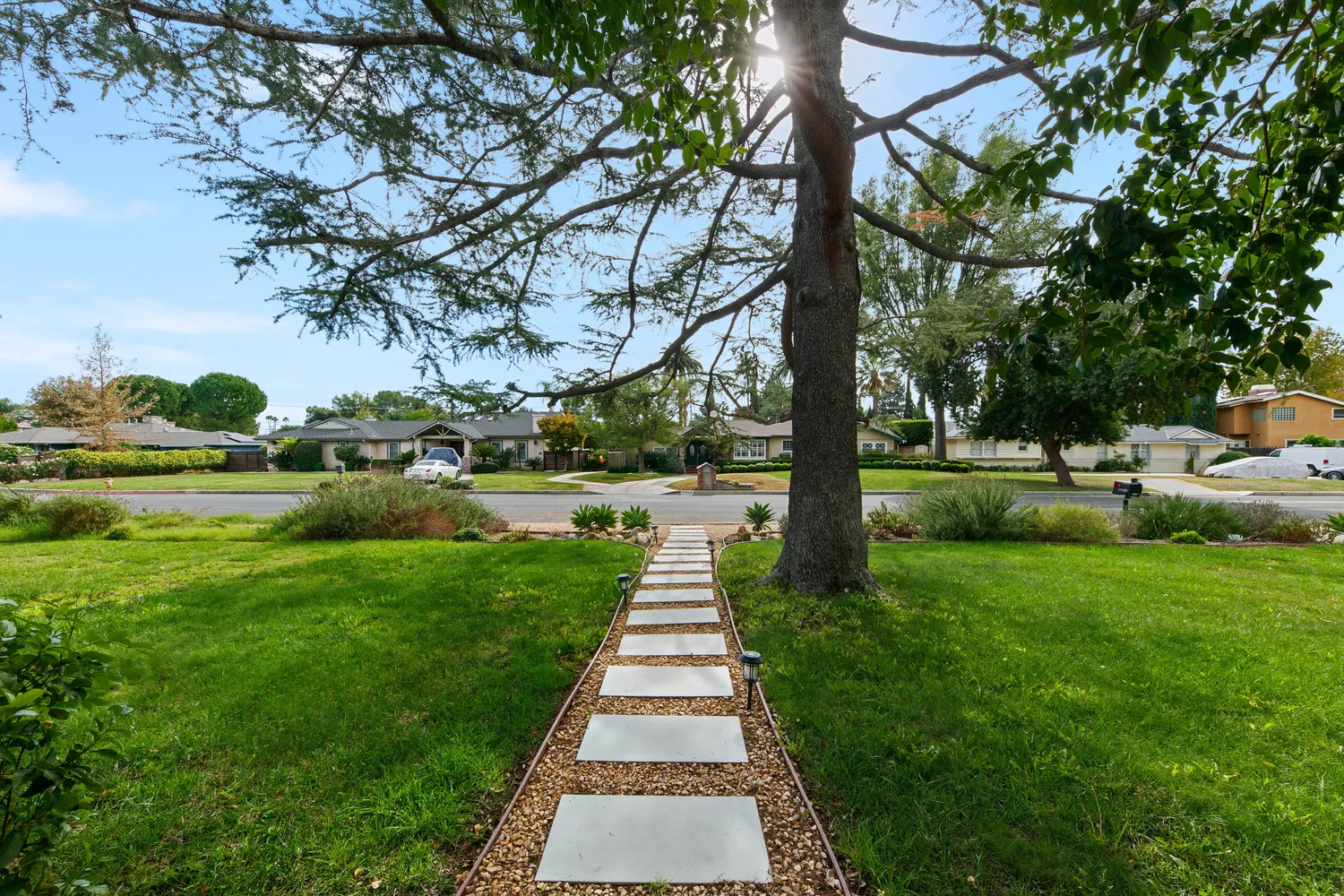 $1,100,000 | 17055 Gresham Street, Northridge, CA 91325