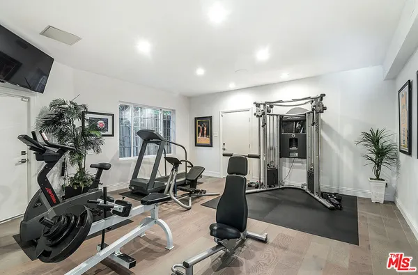 $3,995,000 | 4054 Stone Canyon Avenue, Sherman Oaks, CA 91403