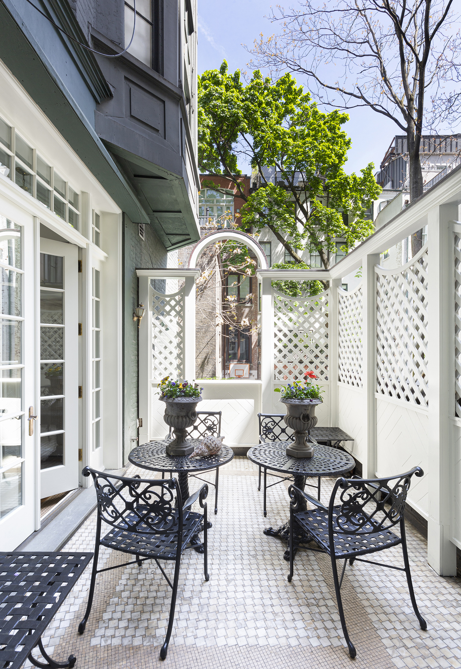 127 East 64th Street, Unit 1/2 Manhattan, NY 10065 - Photo 5 of 21