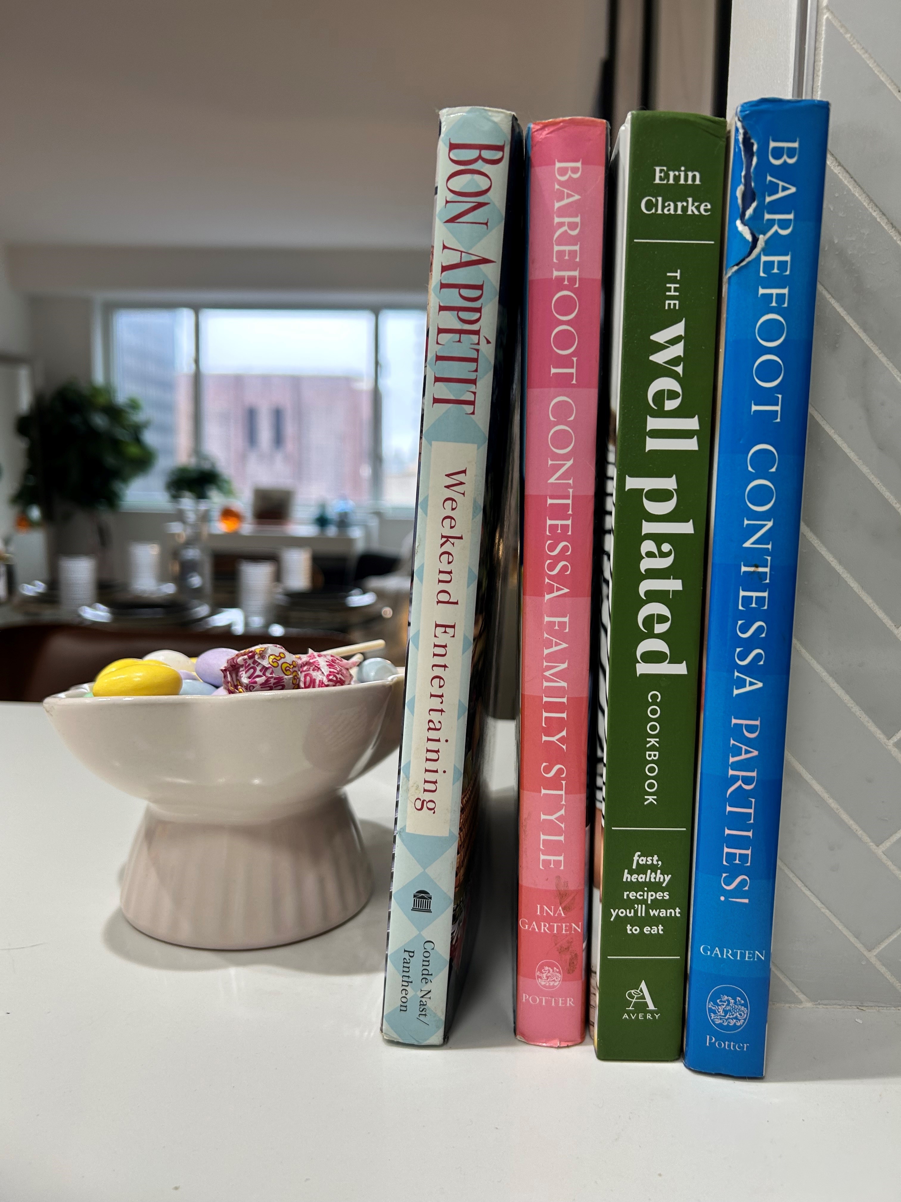 400 East 54th Street, Unit 22D Manhattan, NY 10022 - Photo 8 of 21 a view of a book shelf